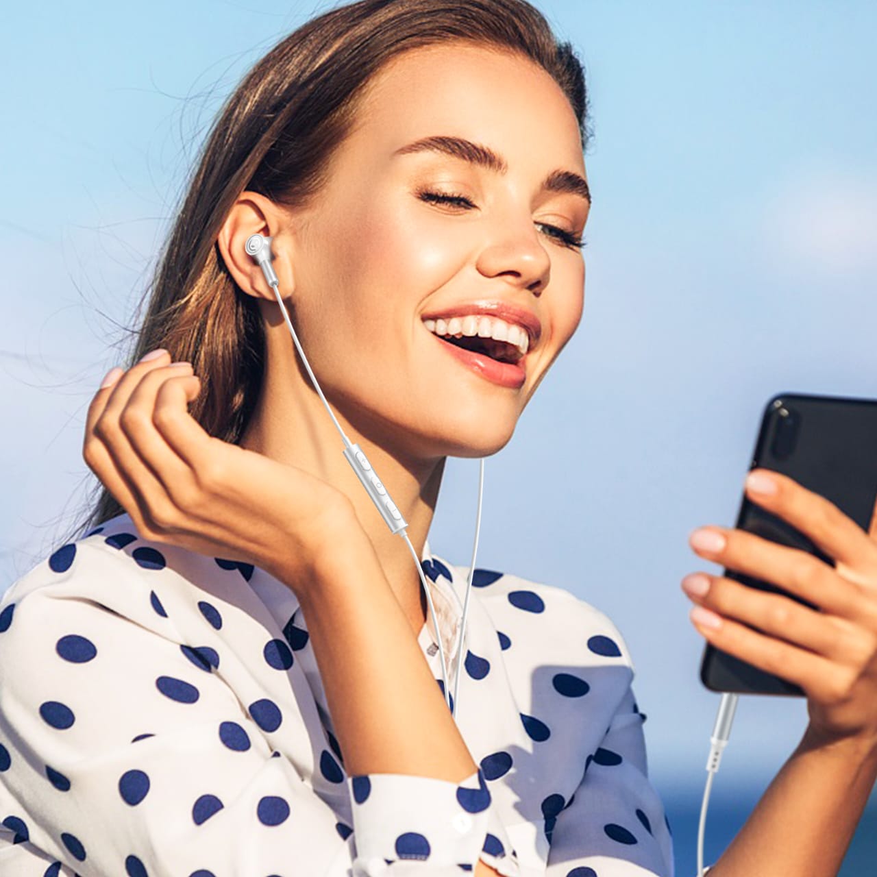 Dawlink Wired Earphones ā Stereo Sound + Mic